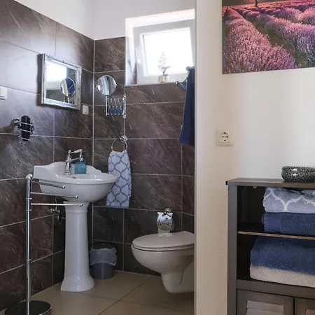 Ferienhaeuser Geiseltal Mucheln