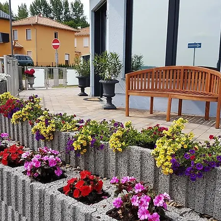 Apartment Ferienhauser Geiseltal